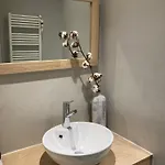 Maison Proche אגון קוטוויל